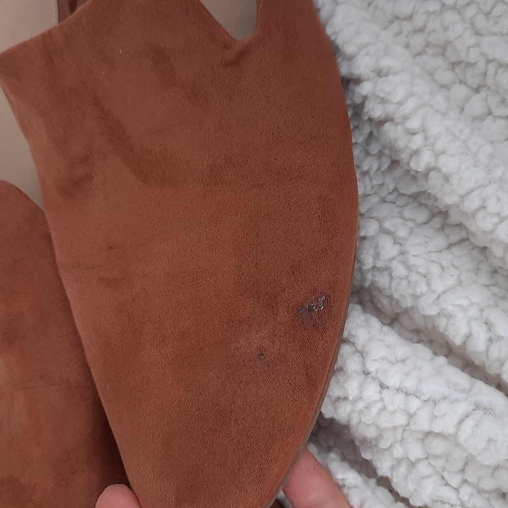 Gap flats - Picture 3 of 4